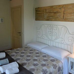 Camera con letto king size